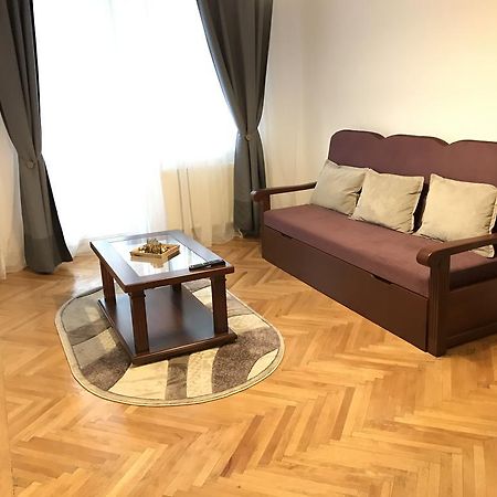Apartment Krondays Braşov Exterior foto