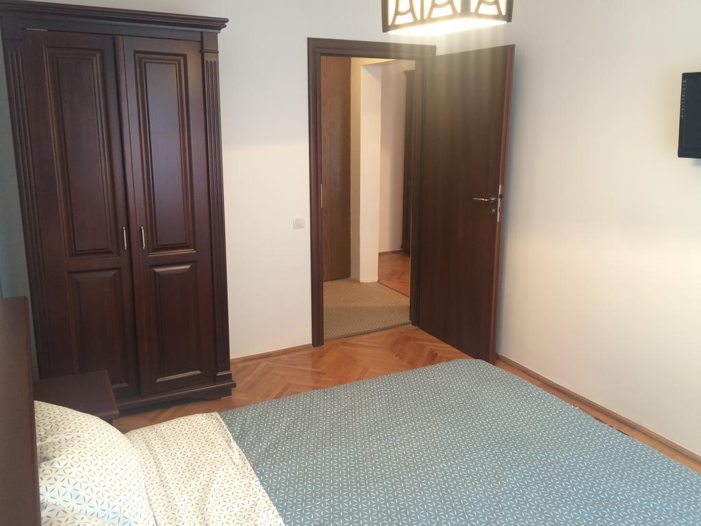 Apartment Krondays Braşov Exterior foto